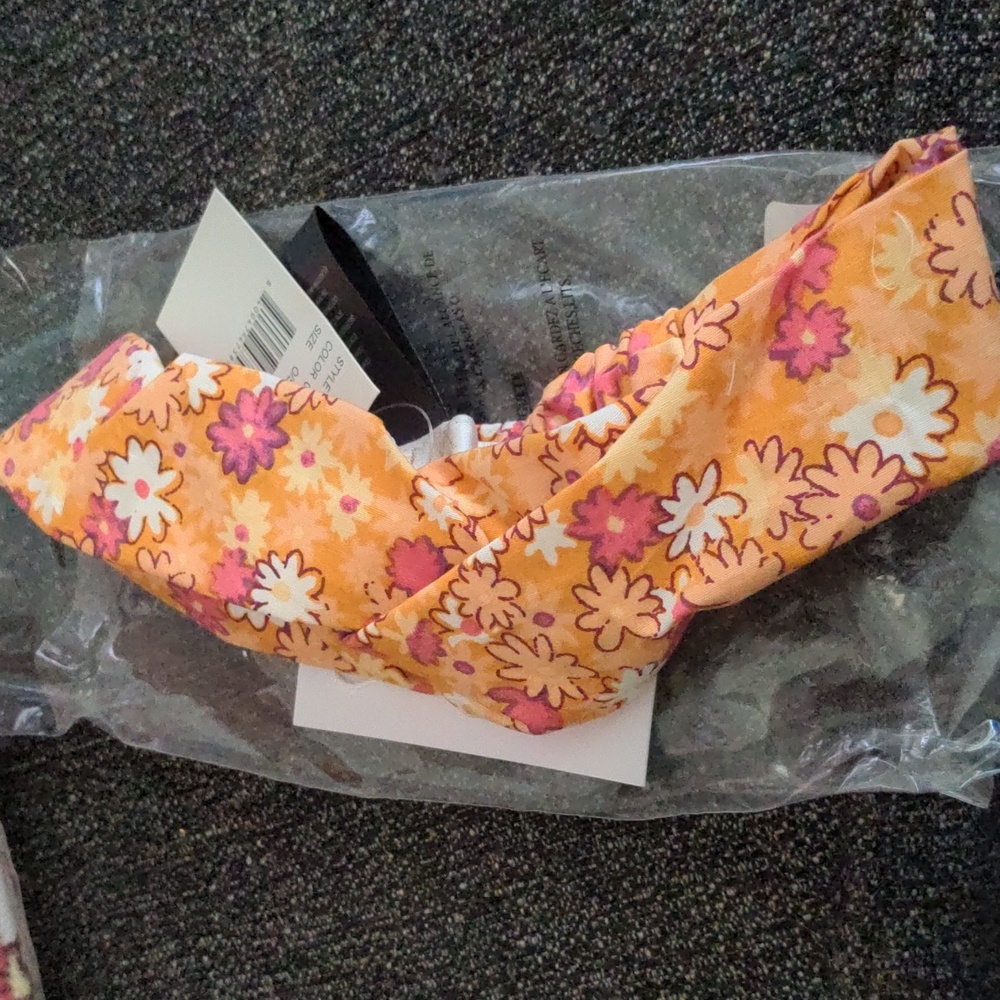 Wayf Orange and Daisy Headband